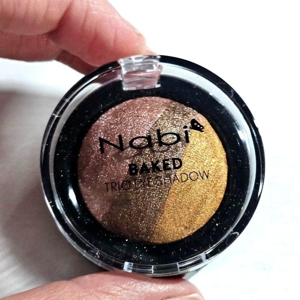 Nabi Baked Trio Eyeshadow Clay Pot ~ Rustic Terracotta Burnt-Orange Earth Tone